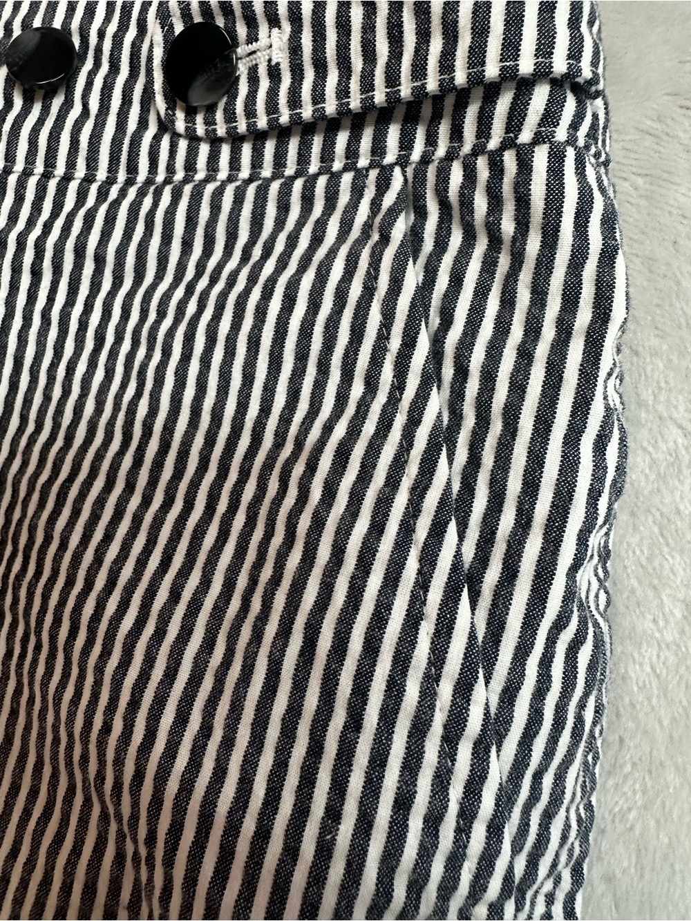 Ann Taylor Factory Navy Blue & White Striped Skirt Size 8 Button Detail Lined - Picture 5 of 7